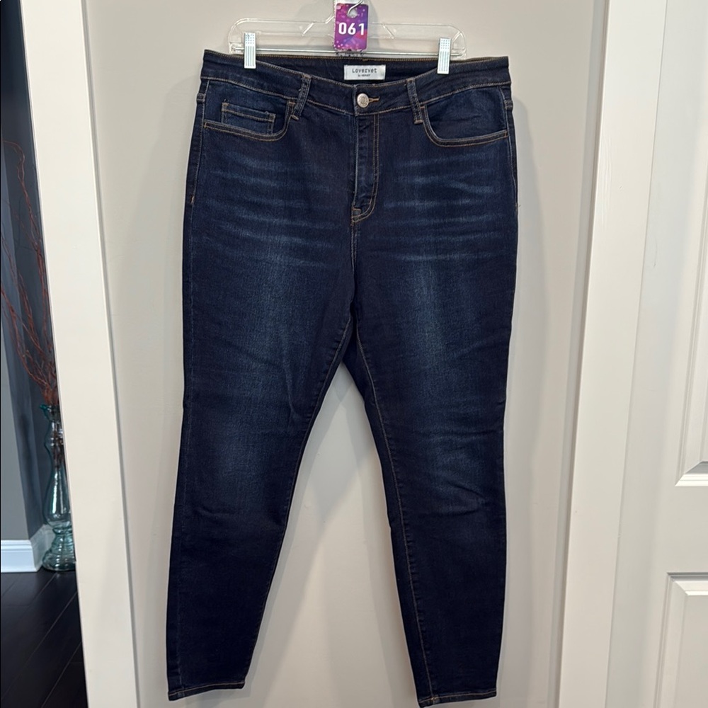 Blue Skinny Jeans with Subtle Fading